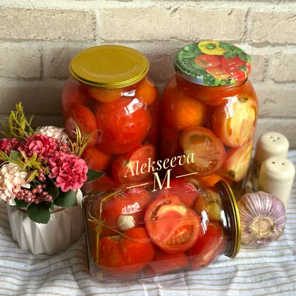 Маринованные помидоры с чесноком и укропом 