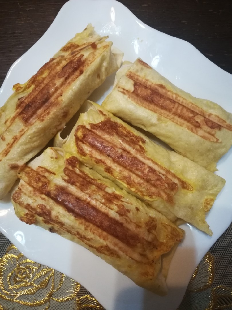 Трубочки с сосисками