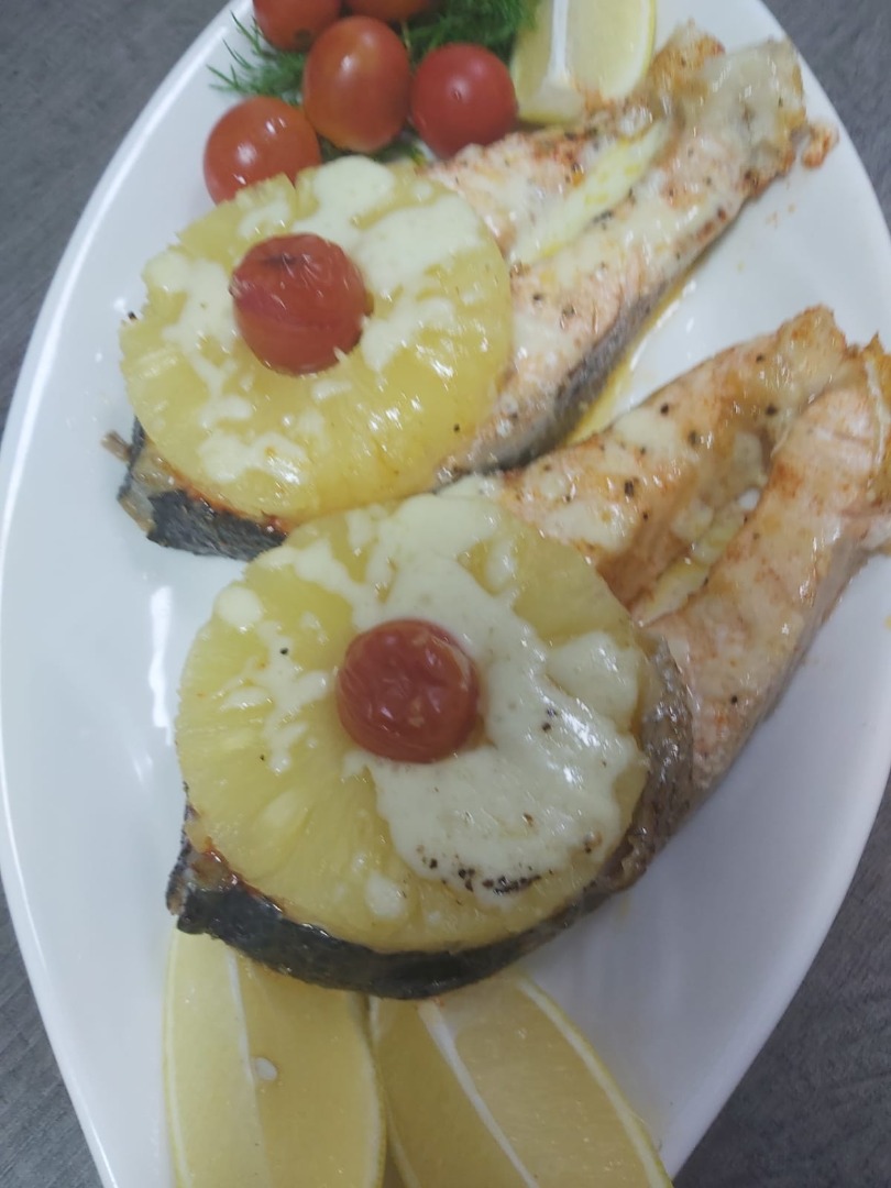 Запеченная Семга с Ананасами