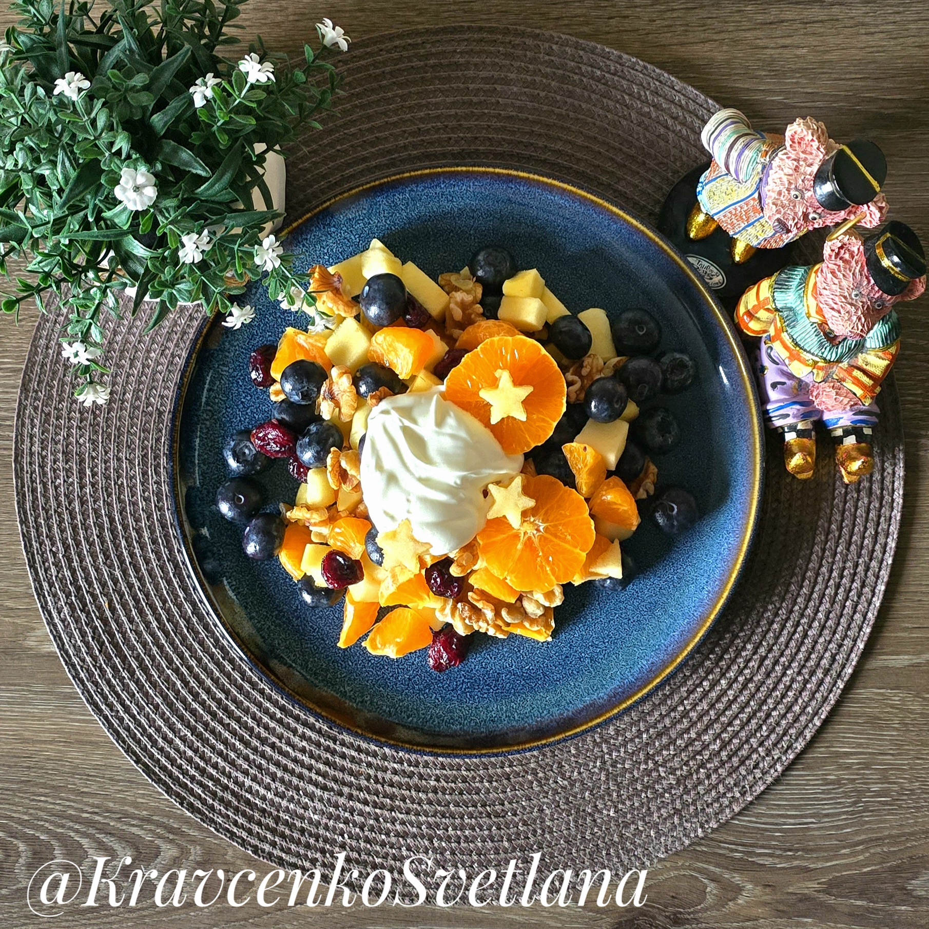 Салат фруктовый