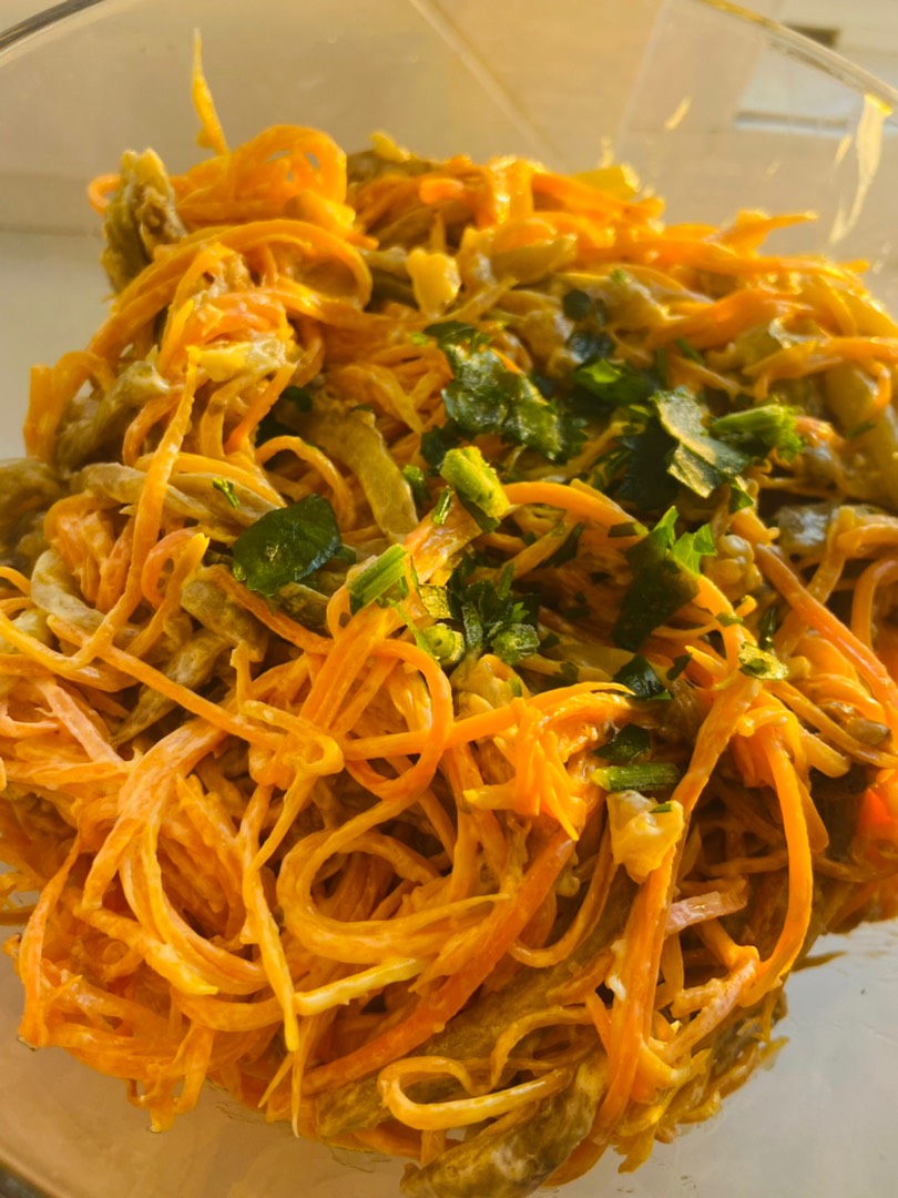 Салат с морковью и баклажанами