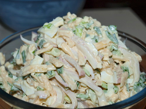 Салат с кальмаром