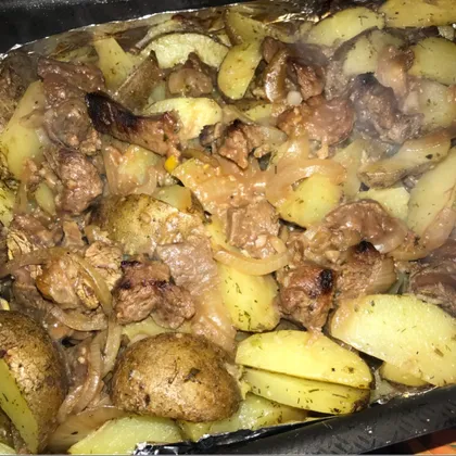 Картошка 🥔 «по деревенски» с мясом 🥩