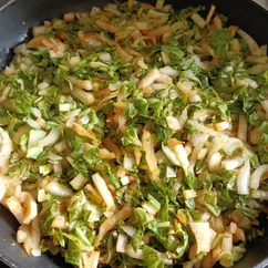 Пекинская капуста тушеная