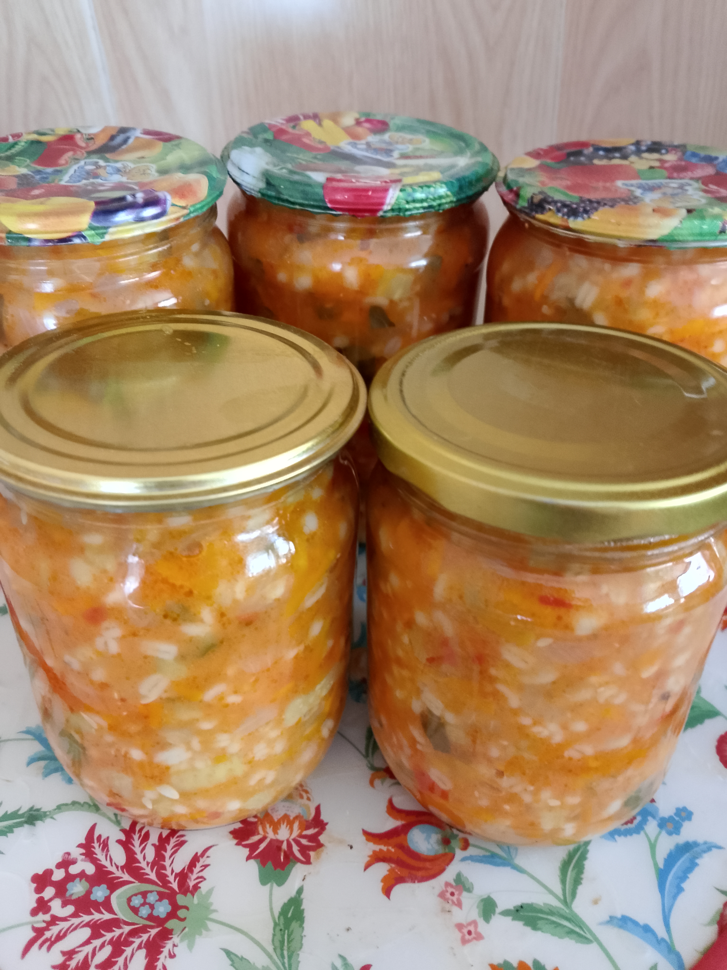 Рассольник с перловкой и огурцами на зиму