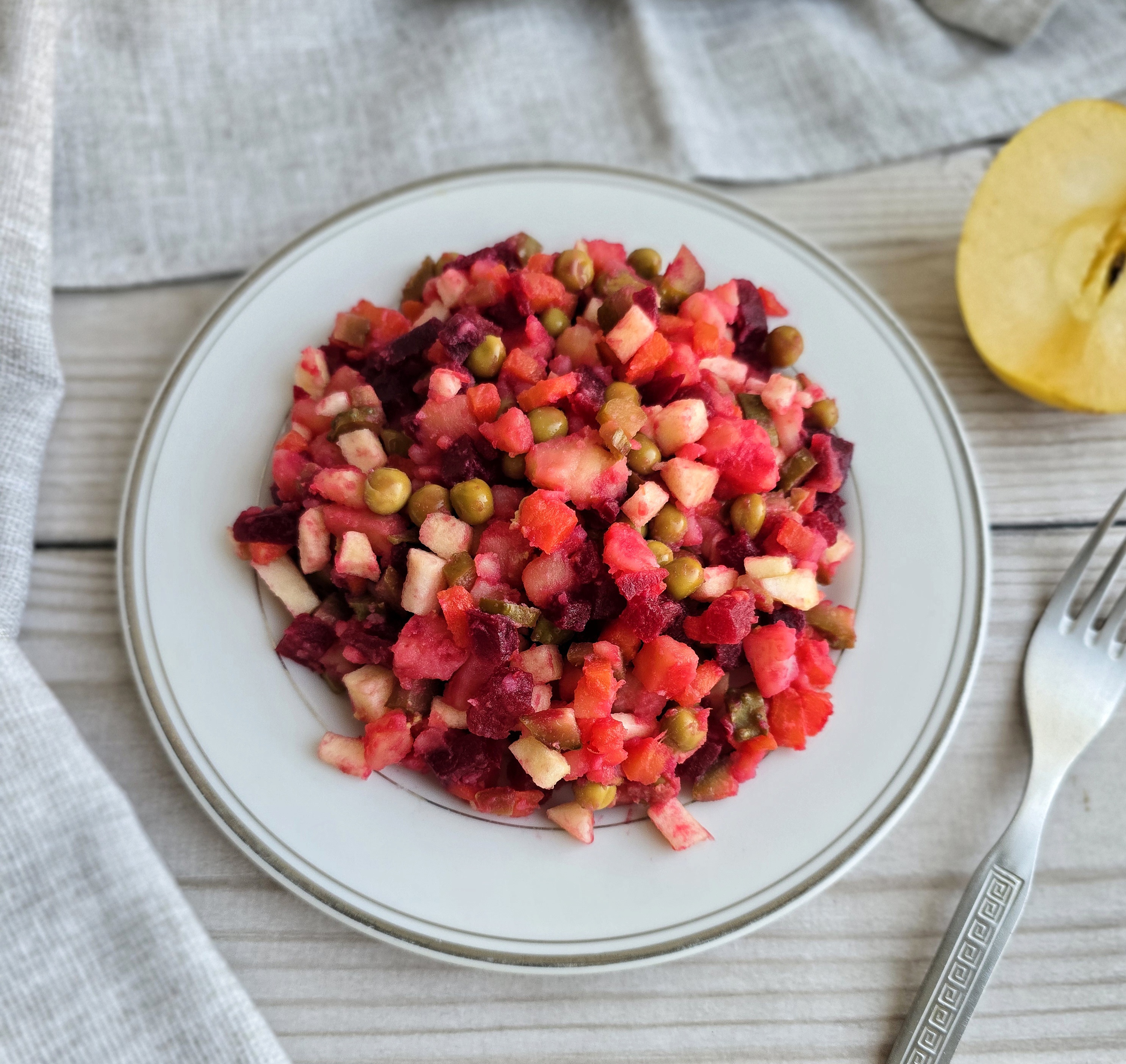 Винегрет с яблоком