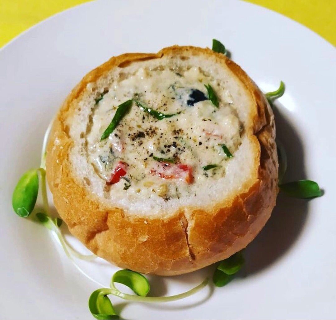 Сырный суп в хлебе — Jalo Kerma