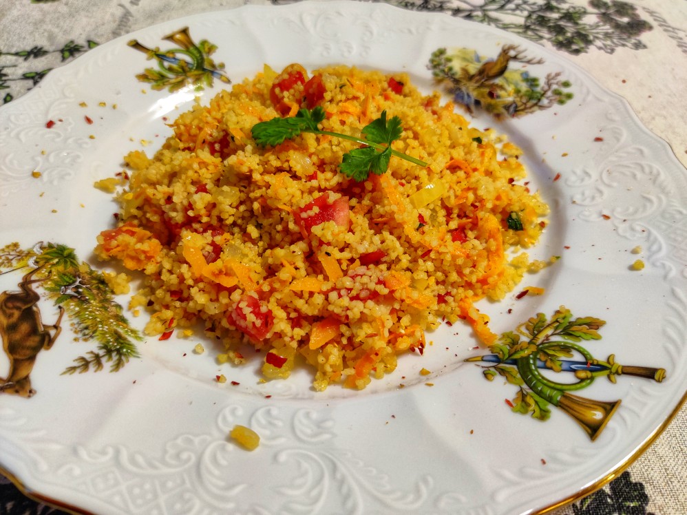 Сочный кускус с овощами и специями