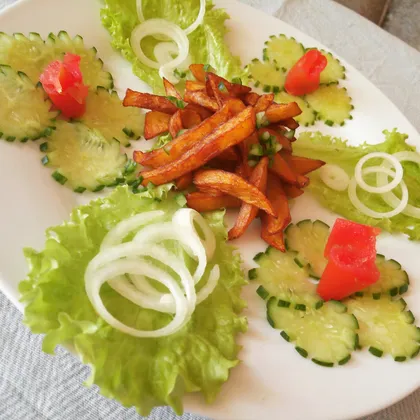 Салат 🥗 из классических овощей (огурцы 🥒 и помидоры 🍅)