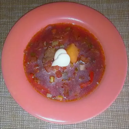 Овощной  суп  с  говяжьим  языком