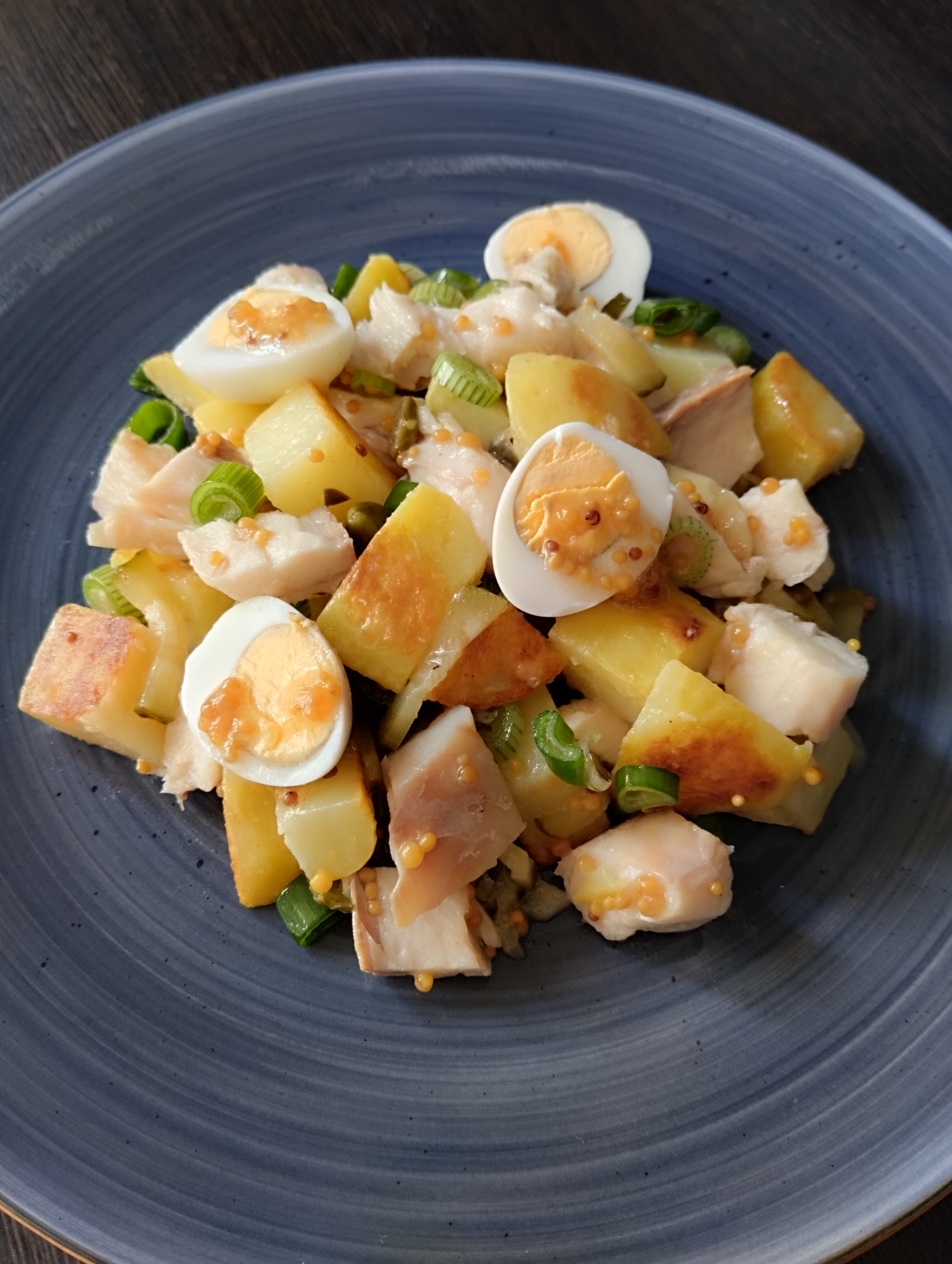 Салат с копчёной щукой