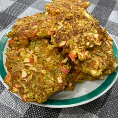 Котлеты из кабачка и крабовых палочек