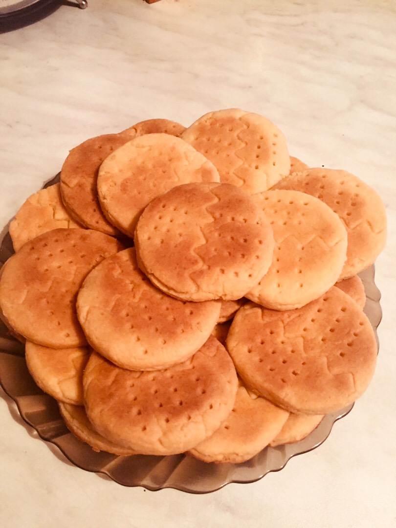 Рассыпчатое песочное печенье на маргарине - 12 пошаговых фото в рецепте