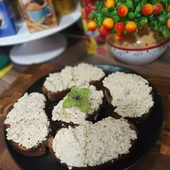 Паштет (намазка) из трёх ингредиентов на бутерброды 🍞