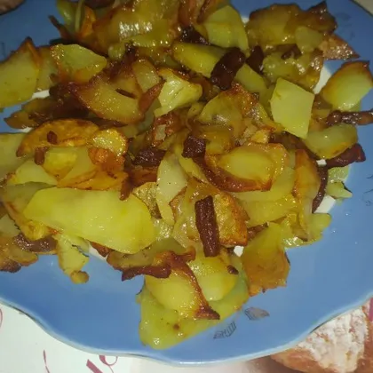 Картошка жареная с салом