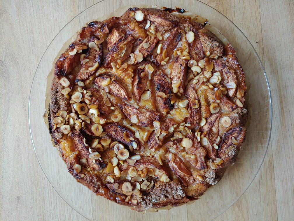 Шарлотка из яблок "улетает на ура" яблочный пирог