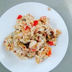 Овощной салат с куриной грудкой