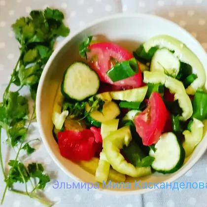 Летний салат из свежих овощей