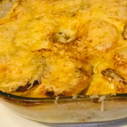 Картошка с мясом в духовке под горчицей с сыром