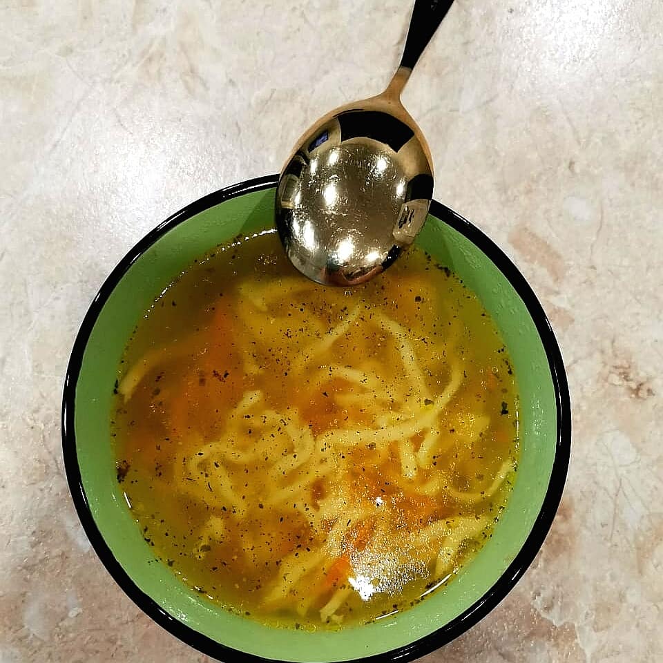 Куриный суп с домашней лапшой — токмач