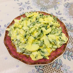 Салат с яйцом и луком 🥚🥗