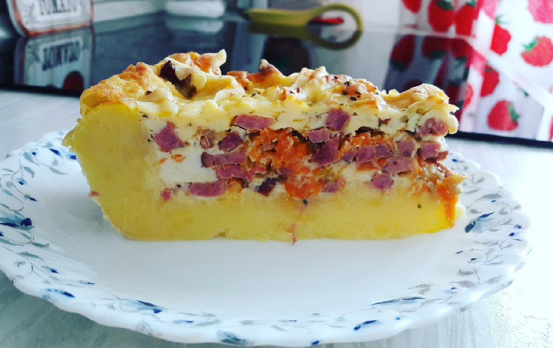 Картофельный киш с ветчиной и сыром