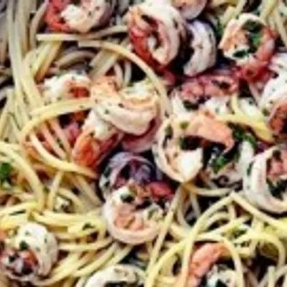 Спагетти с креветками и чесноком