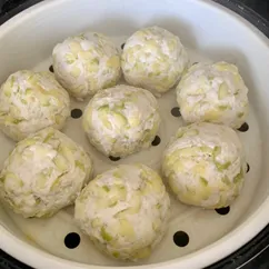 Куриные «паровые» котлеты с кабачком