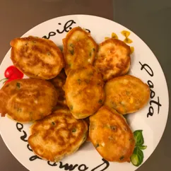 Ленивые пирожки с зелёным луком и яйцом