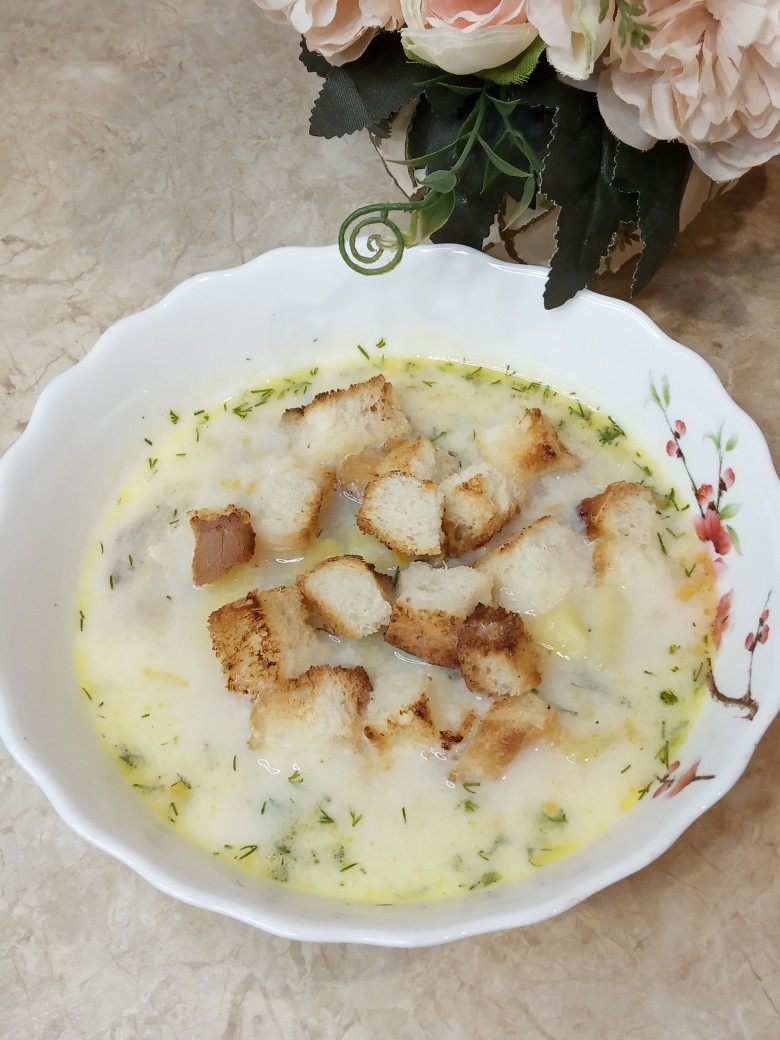 Сырный супчик с сухариками