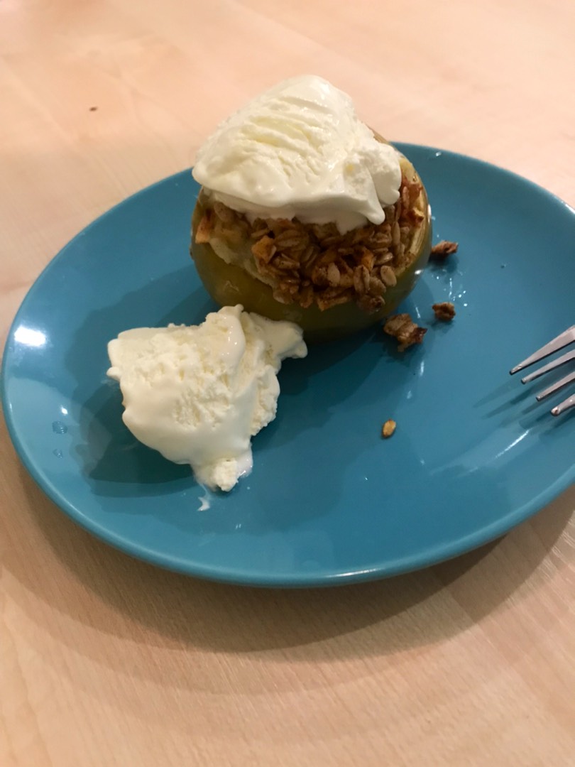 Запечённые яблоки с овсянкой🍏