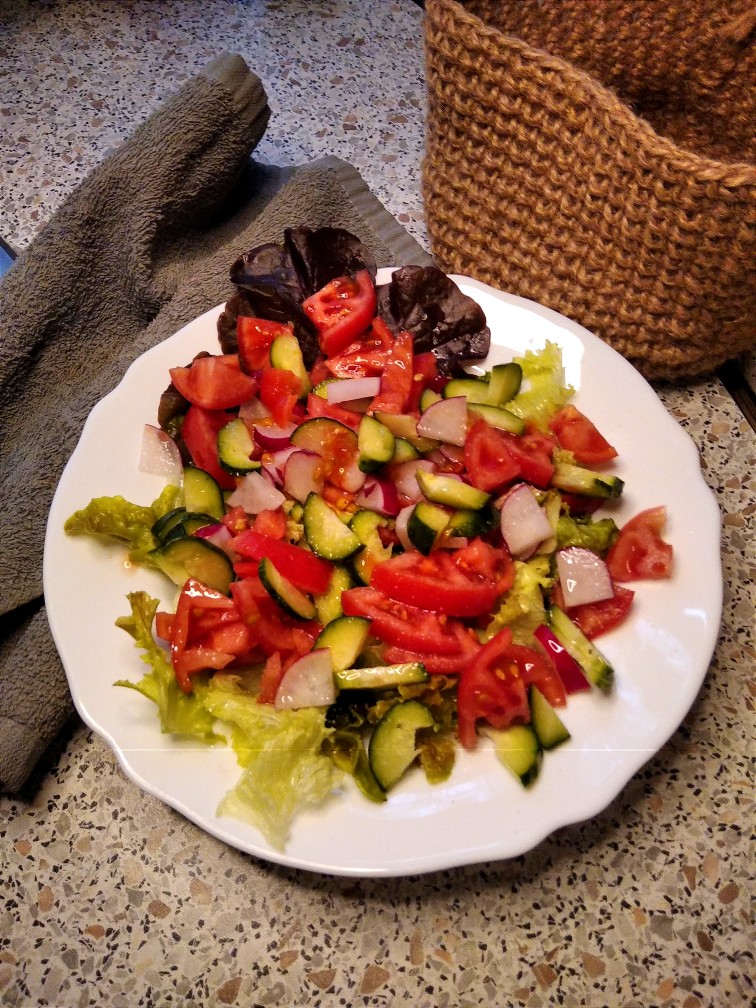 Лëгкий овощной салат