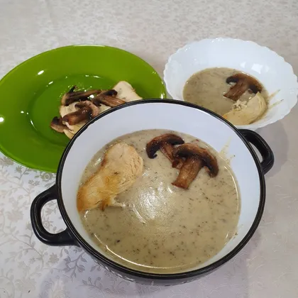 Картофельный суп-пюре с шампиньонами и курицей