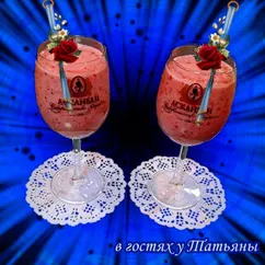 Смузи из 4 ингридиентов🍌🍓🥝🥛