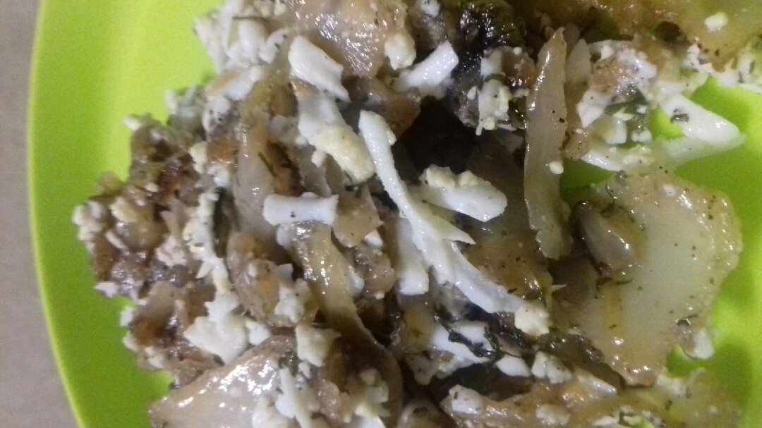 Тушеная капуста с яйцом