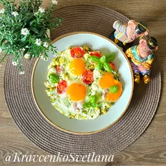 Яичница с кабачками