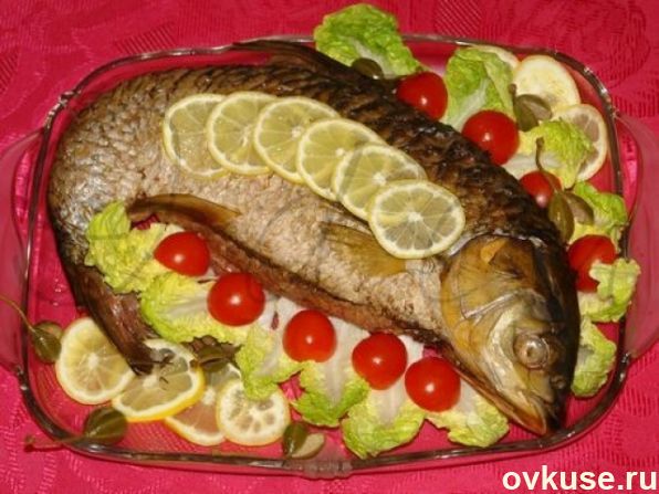 Карп,фаршированный квашенной капустой