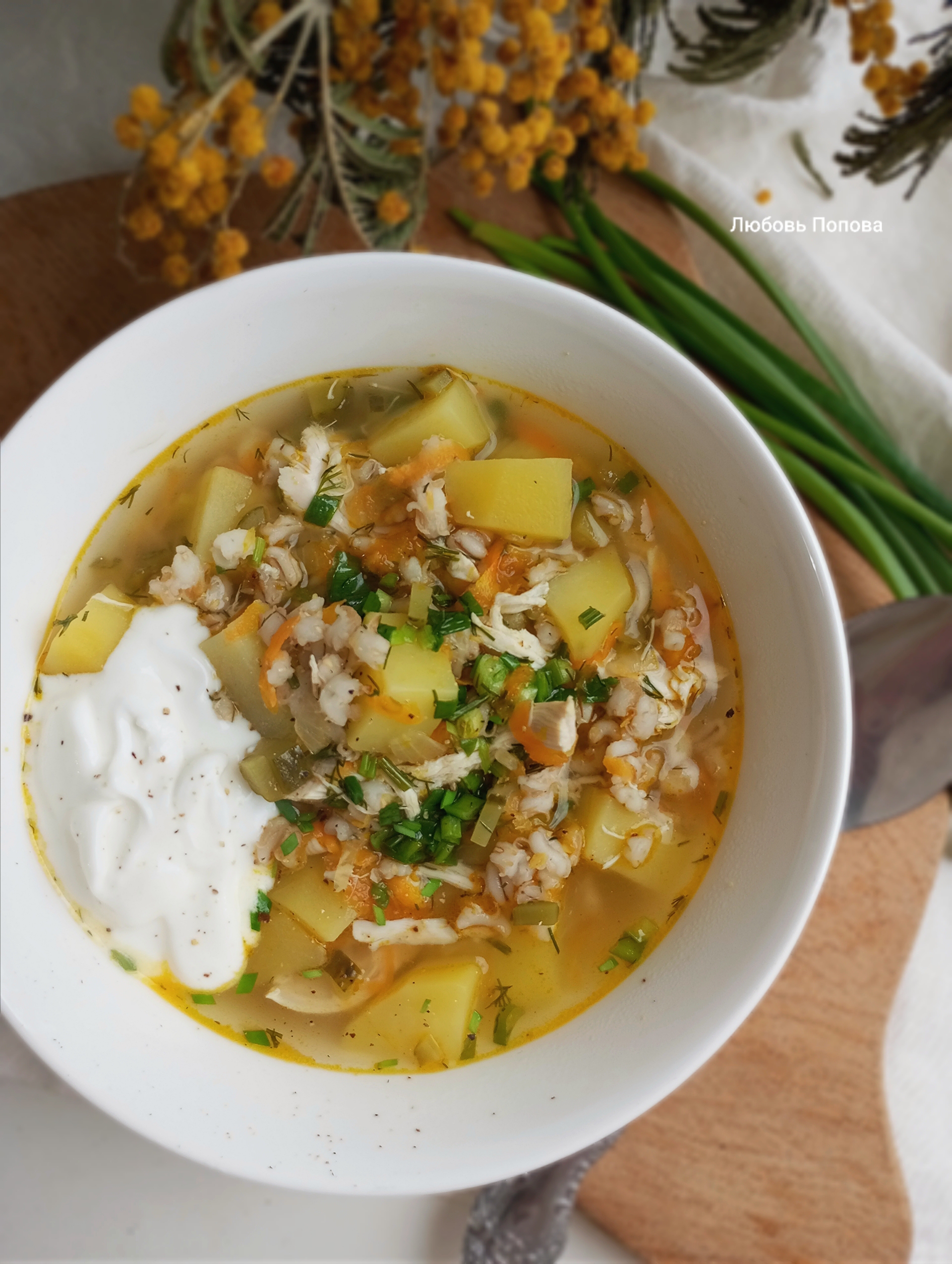 Рассольник с курицей и перловкой