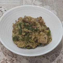 Кускус с курицей и стручковой фасолью