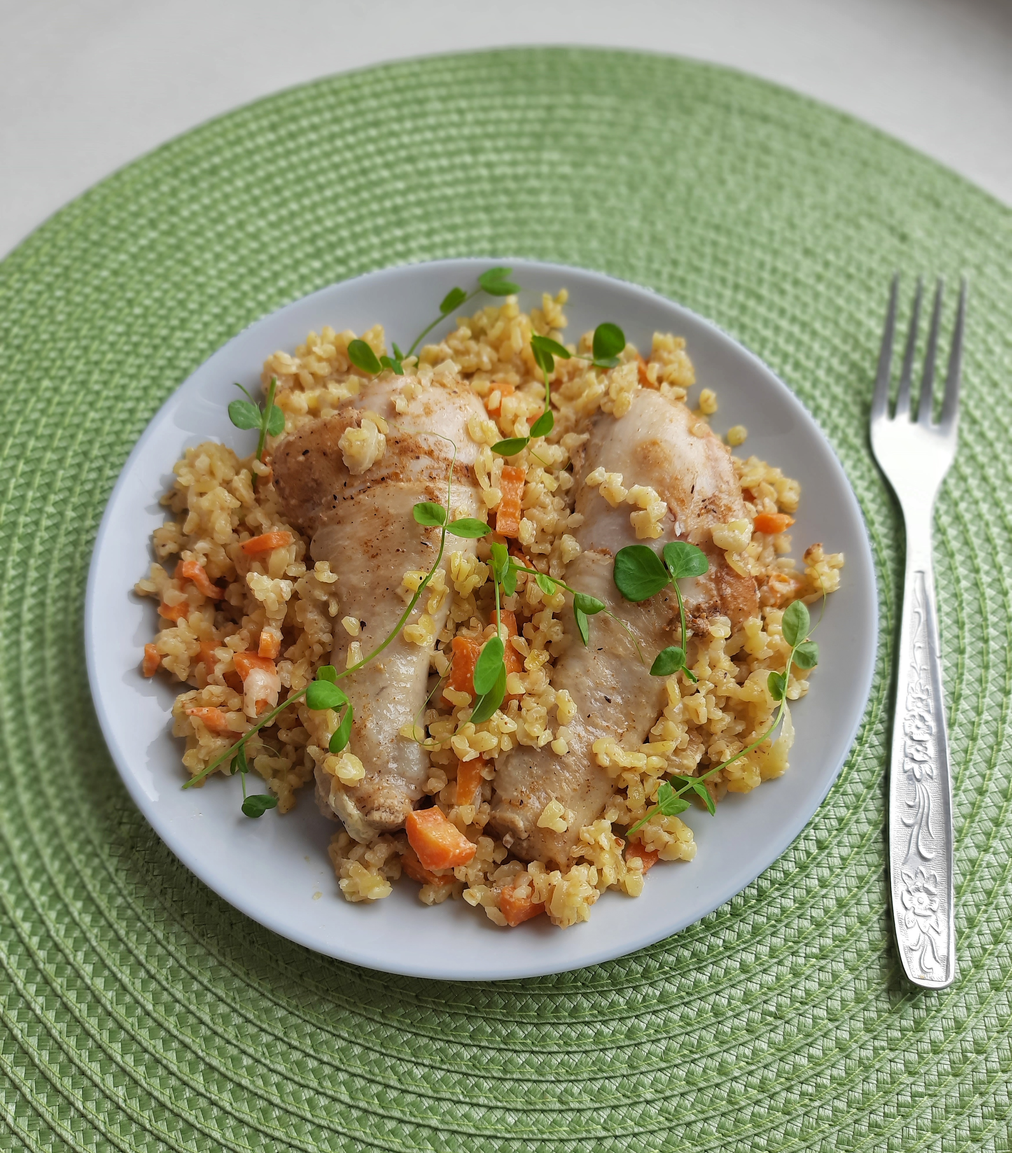 Булгур с овощами и курицей