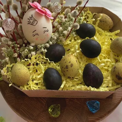 Оригиналrьно и быстро покрасить яйца! #пасха