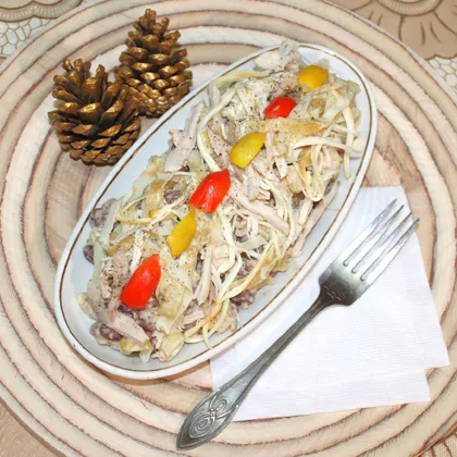 Блинный салат 'Зимний кафтан' с курицей на новогодний стол