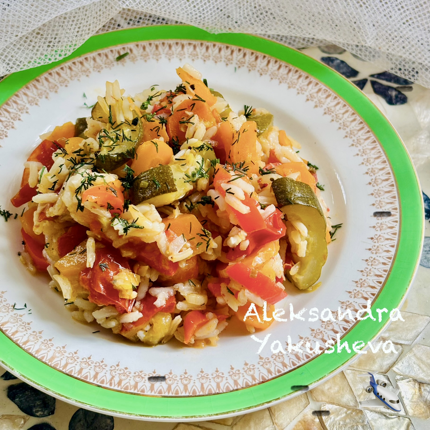 Кабачки с рисом и другими овощами в мультиварке