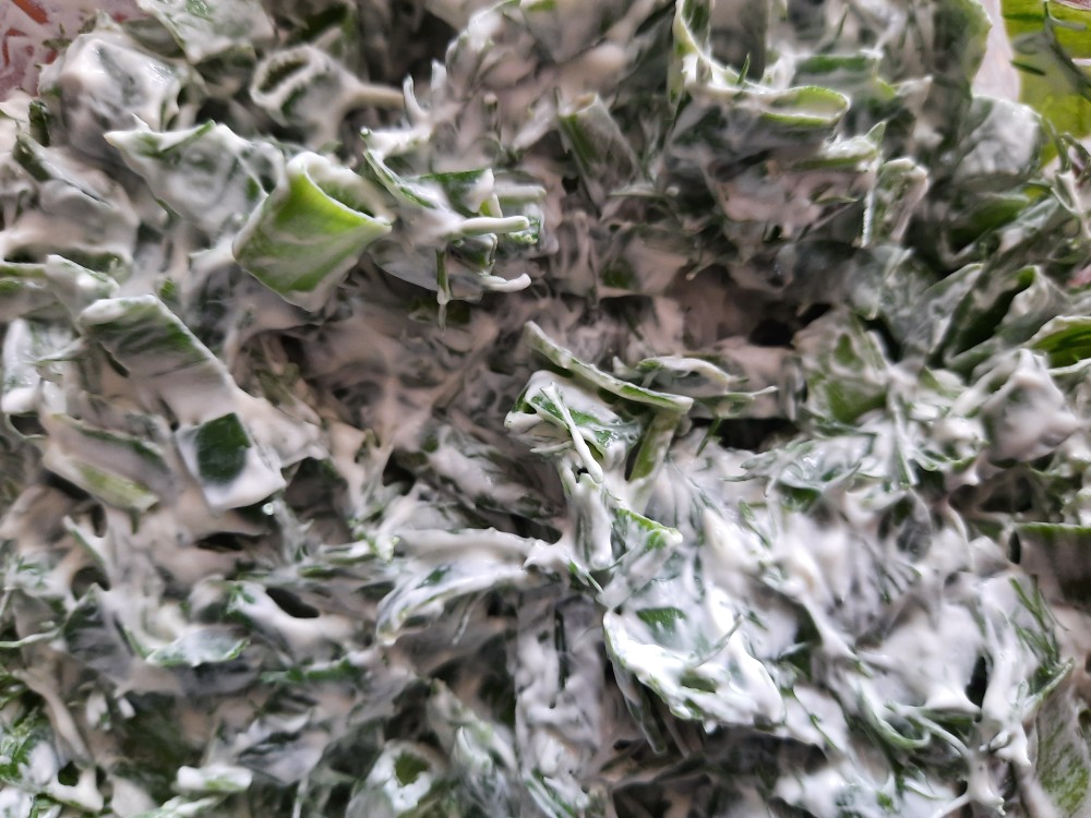 Лук со сметаной