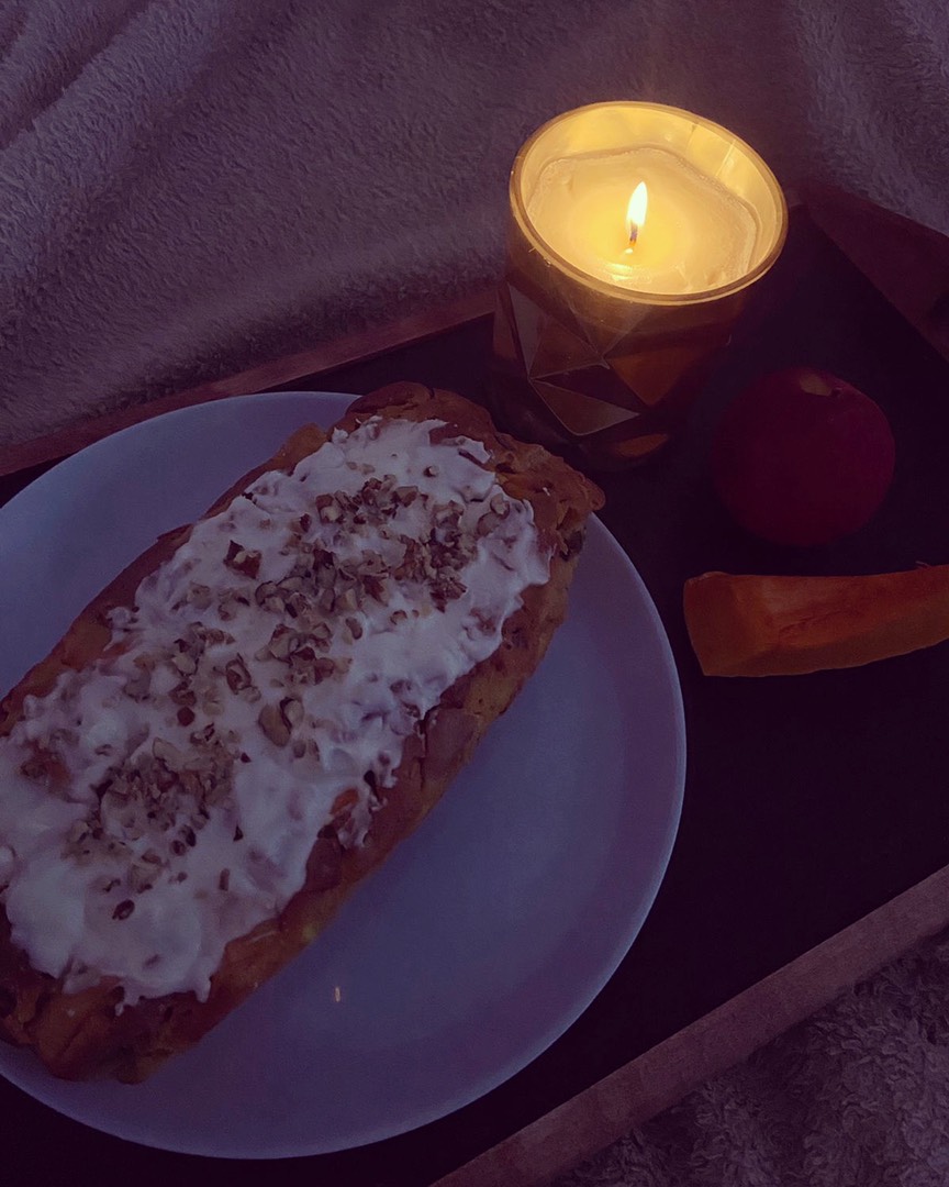 Тыквенный кекс с яблоком и орехами