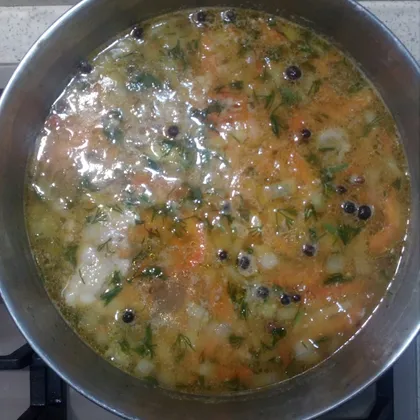 Суп гороховый с овощами на курином бульоне