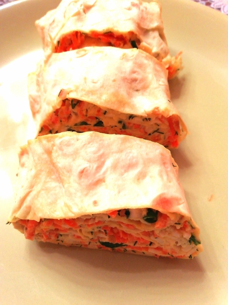 Рулет из лаваша с корейской морковью — лучшие рецепты с сыром, колбасой, ветчиной