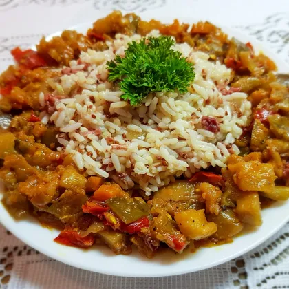 Рис с кускусом, киноа и тушёнкой