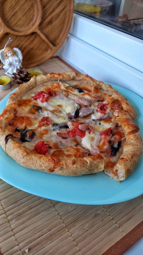 Пицца с сыром Блю Чиз на дрожжевом тесте с псиллиумом