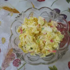 Салат с крабовыми палочками🥗🌽🦀🥚🍽️